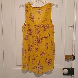 🤰Old Navy Sleeveless Blouse🤰